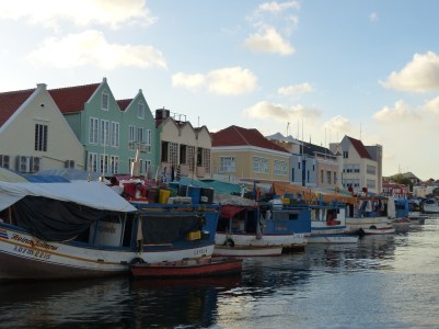 Curacao-Willemstad-Schwimmender_Markt-1