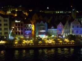 Curacao-Willemstad-Skyline-Nacht-3