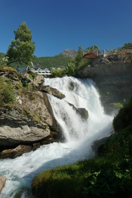 Geiranger-Wasserfall-9