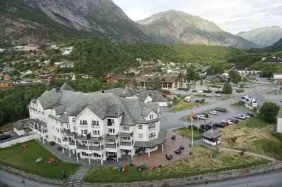 Norwegen-Eidfjord-Ortschaft-Hotel-6
