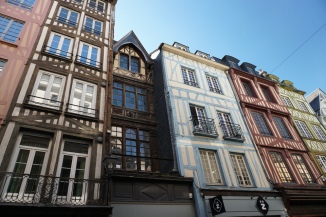 Rouen-Altstadt-Fachwerkhaeuser-10